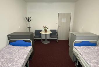 UbytovnaKaplice allows 18 year olds to book a room