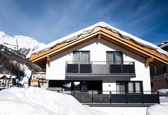 Bauernhaus Martinus has Balcony rooms