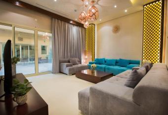 Mabaat - Diwan Al Hijaz Al Shati - 602 allows 18 year olds to book a room