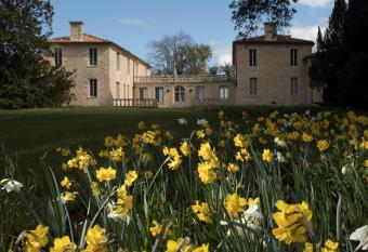 Ch  teau de Ferrand allows 18 year olds to book a room