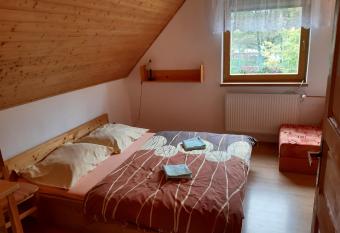 Apartm  ny Jarmila has rooms with a private hot tub