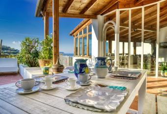 Villa Lorelei has Balcony rooms