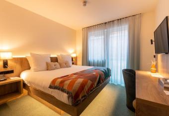 Kazakiwi has Balcony rooms