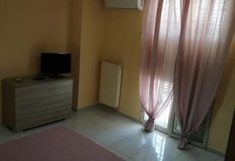 Stanza Olmo Caserta has Balcony rooms