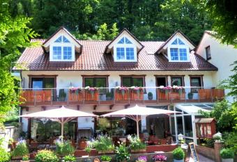 Landhotel Fasanenhof has Balcony rooms