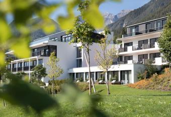 Studio Oberhofer-2 has Balcony rooms