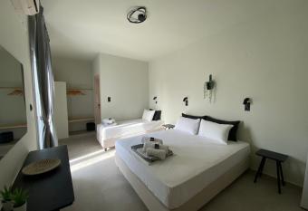 Mellow Paros has Balcony rooms