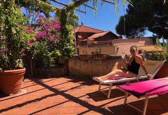 MAD di Mare di Arte Dormire has Balcony rooms