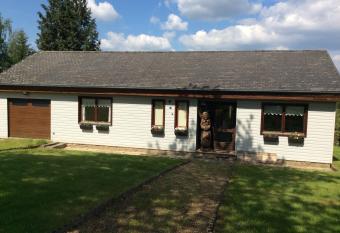 La Hotteuse has Balcony rooms