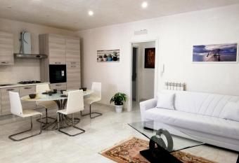 Dimora diamond has Balcony rooms