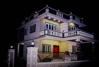 3BHK Shravani villa has rooms with a private hot tub