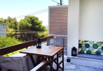 Fistiki Apart-Hotel has Balcony rooms