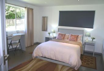 Khaya Clarens allows 18 year olds to book a room