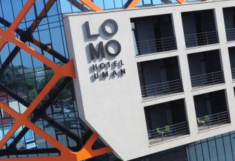 LOMO Hotel Uman allows 18 year olds to book a room