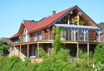 MeerSpa Wellness allows 18 year olds to book a room