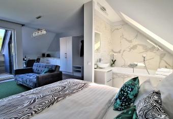 Mandula Villa has Balcony rooms