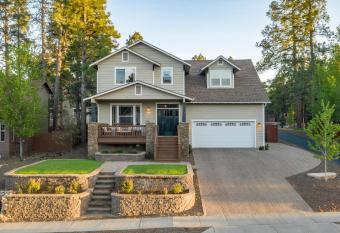 Separation Canyon Retreat has Balcony rooms