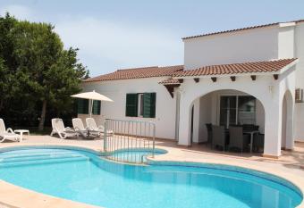 Villa RAQUEL has Balcony rooms