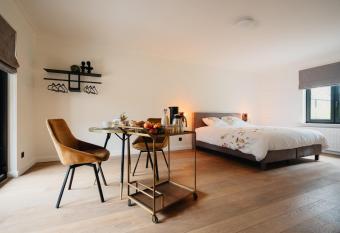  t Wilgenhuys has Balcony rooms