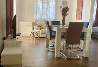 Blueberry has Balcony rooms