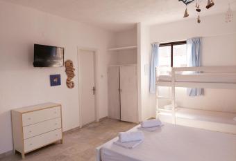 Brunis Apartments has Balcony rooms