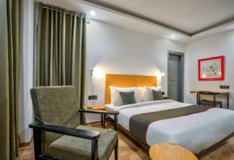 PK Boutique Hotel has Balcony rooms