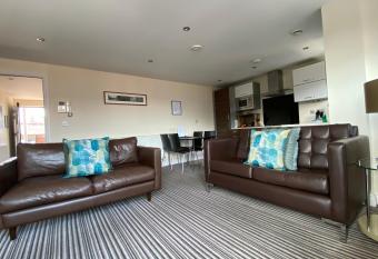 Aspire Apartments York has Balcony rooms