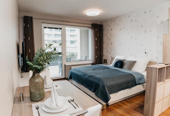 AH Radnica II allows 18 year olds to book a room