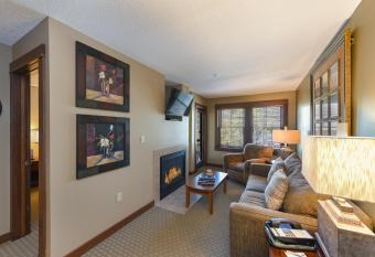 A115 One Bedroom Lake View has Balcony rooms