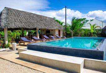 Shamba Village has Balcony rooms