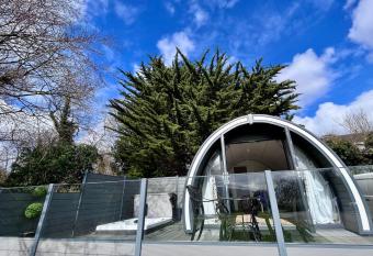 Tanglewood Loft has Balcony rooms