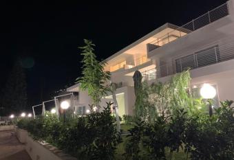 Residence Chanel has Balcony rooms