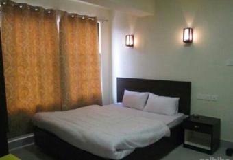 Hotel Regent, near MG road has Balcony rooms