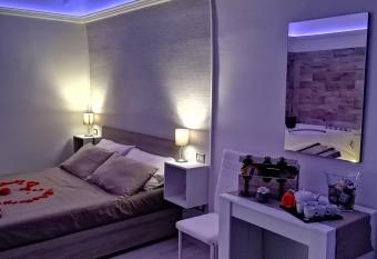 Welfare Suite has rooms with a private hot tub