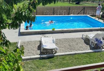 Kuca sa bazenom Teja has Balcony rooms