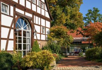 Hotel Schnitterhof allows 18 year olds to book a room