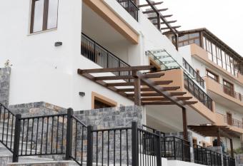 Dictamus Homes has Balcony rooms