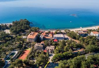 Studios Litsa has Balcony rooms