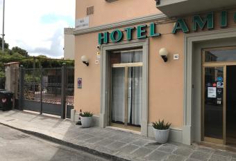 Hotel Amico Fritz has Balcony rooms