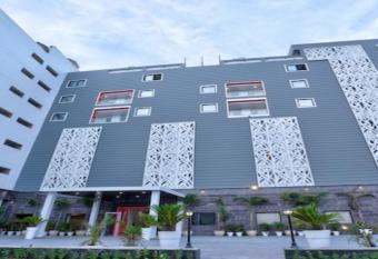 PK Boutique Hotel has Balcony rooms