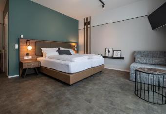 Metropol Apartments & Suites allows 18 year olds to book a room