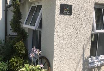 Buccleuch Garden Room allows 18 year olds to book a room