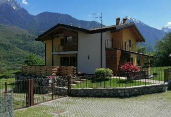 Azienda Agricola Agriturismo I Sei Petali has Balcony rooms