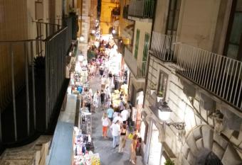 Sorrento City Center Atmosphere allows 18 year olds to book a room