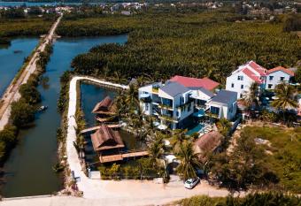 Alina apartment & villa has Balcony rooms