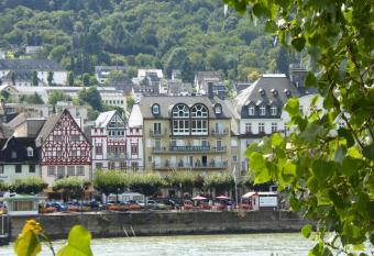 Hotel Garni G  nther allows 18 year olds to book a room