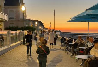 Le Clos Normand allows 18 year olds to book a room