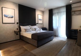 Scuderia Split Rooms allows 18 year olds to book a room