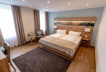 Hotel Deutscher Hof has Balcony rooms