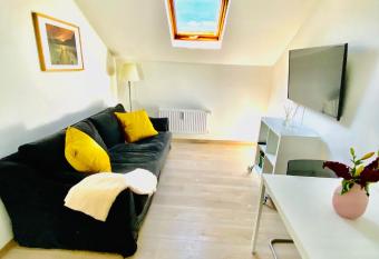 Cozy flat near Moselle Remich allows 18 year olds to book a room
